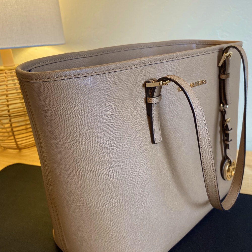 Michael Kors tan and gold shoulder bag